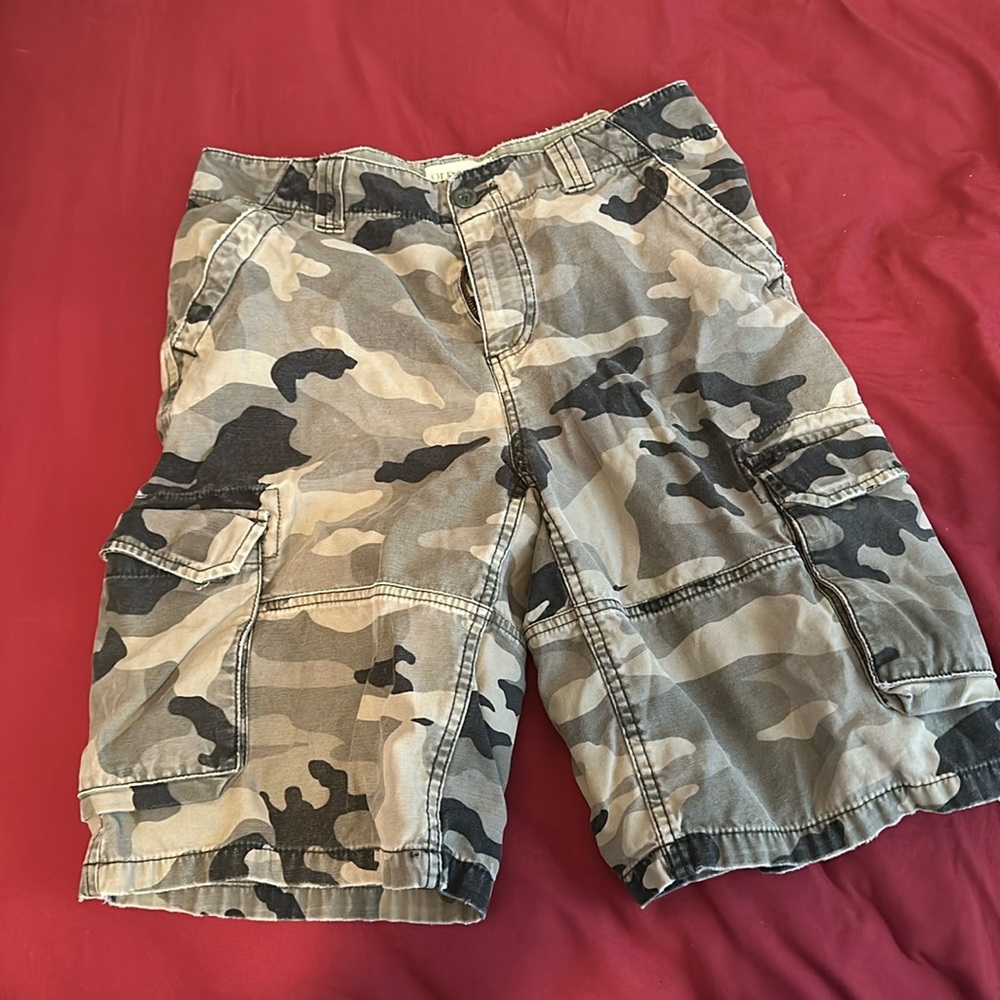 Camo cargo shorts